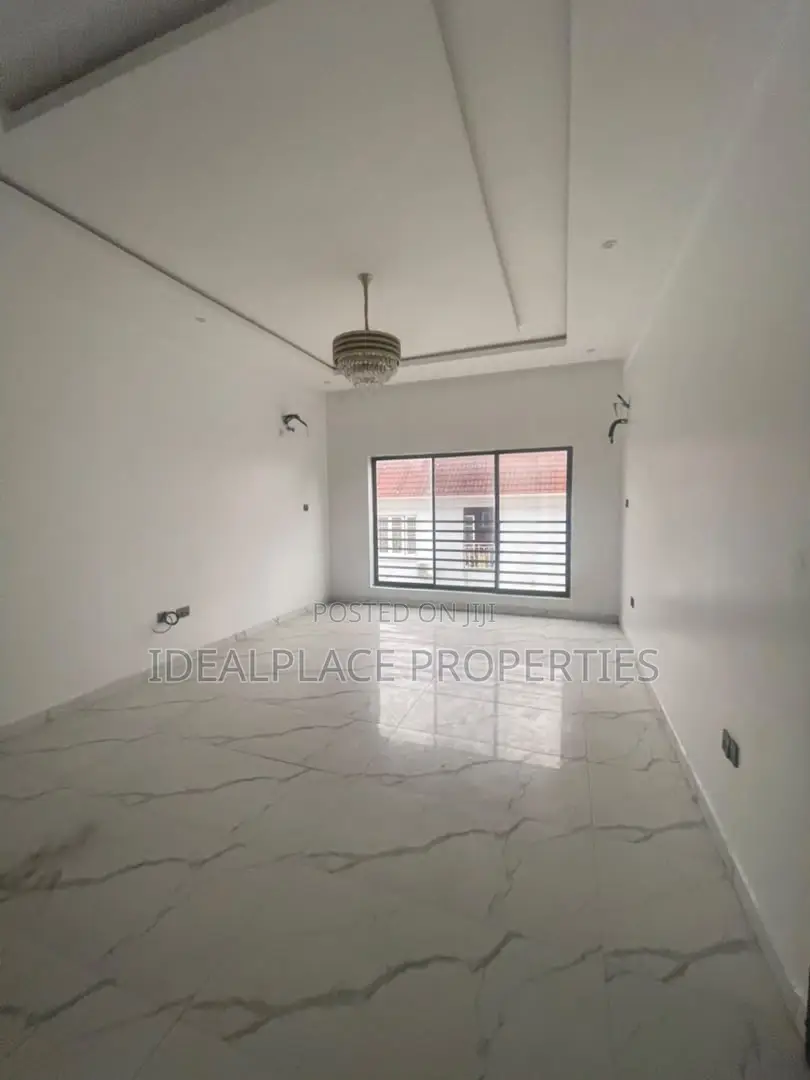 3bdrm Apartment in Ikate for sale in Ikate