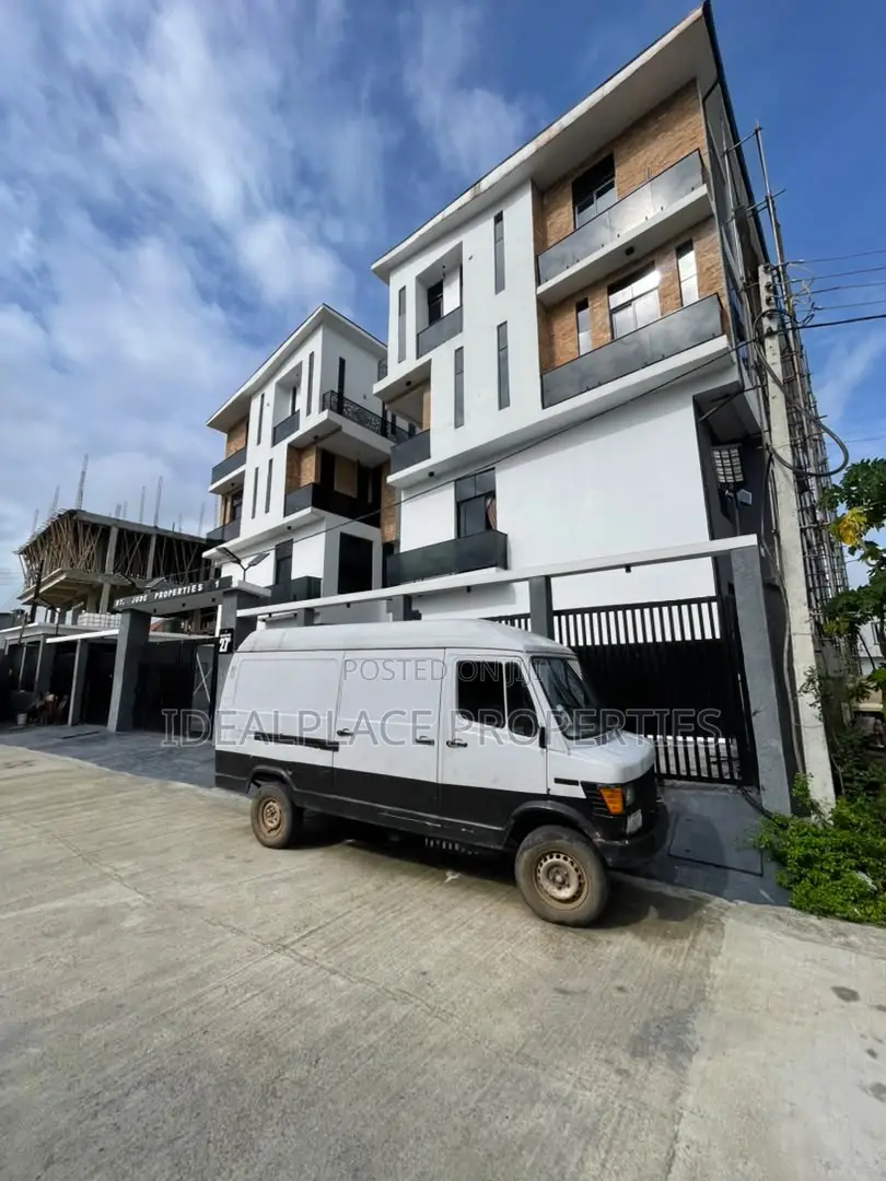 Furnished 2bdrm Penthouse in Lekki for sale in Lekki