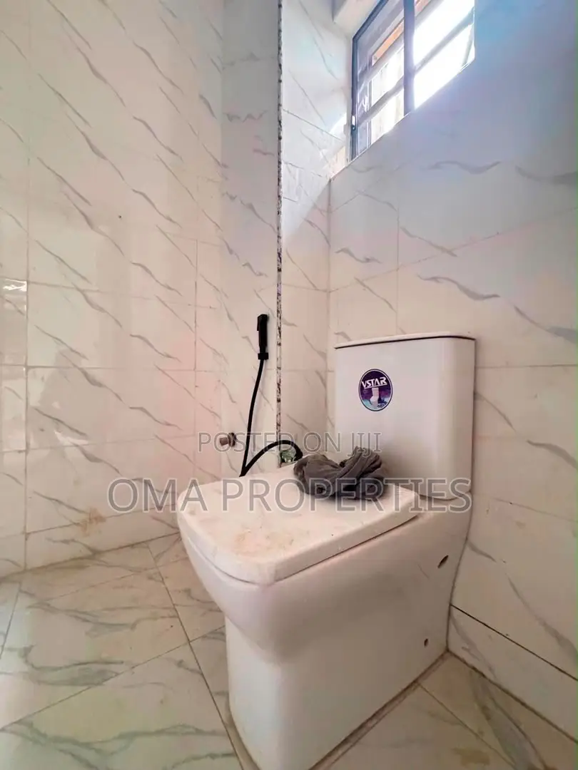 Furnished 2bdrm House in Eric Moore for sale in Eric Moore