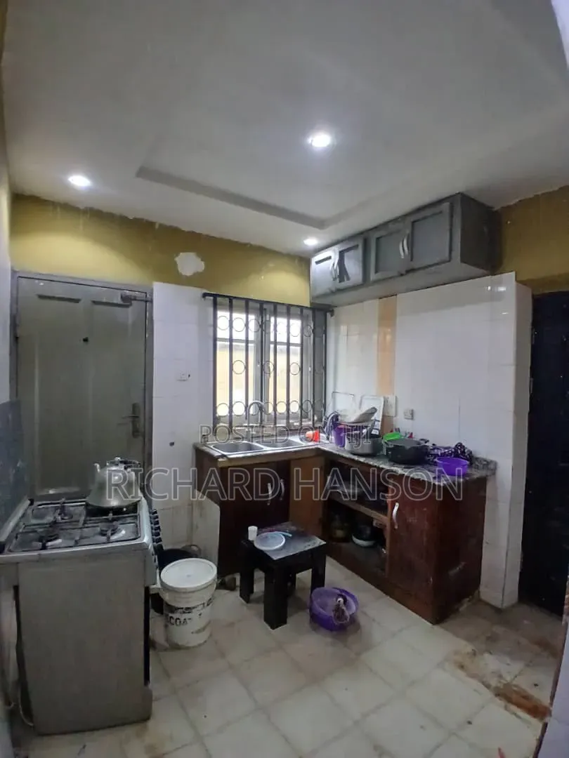 3bdrm Bungalow in In Awoyaya for rent in Awoyaya