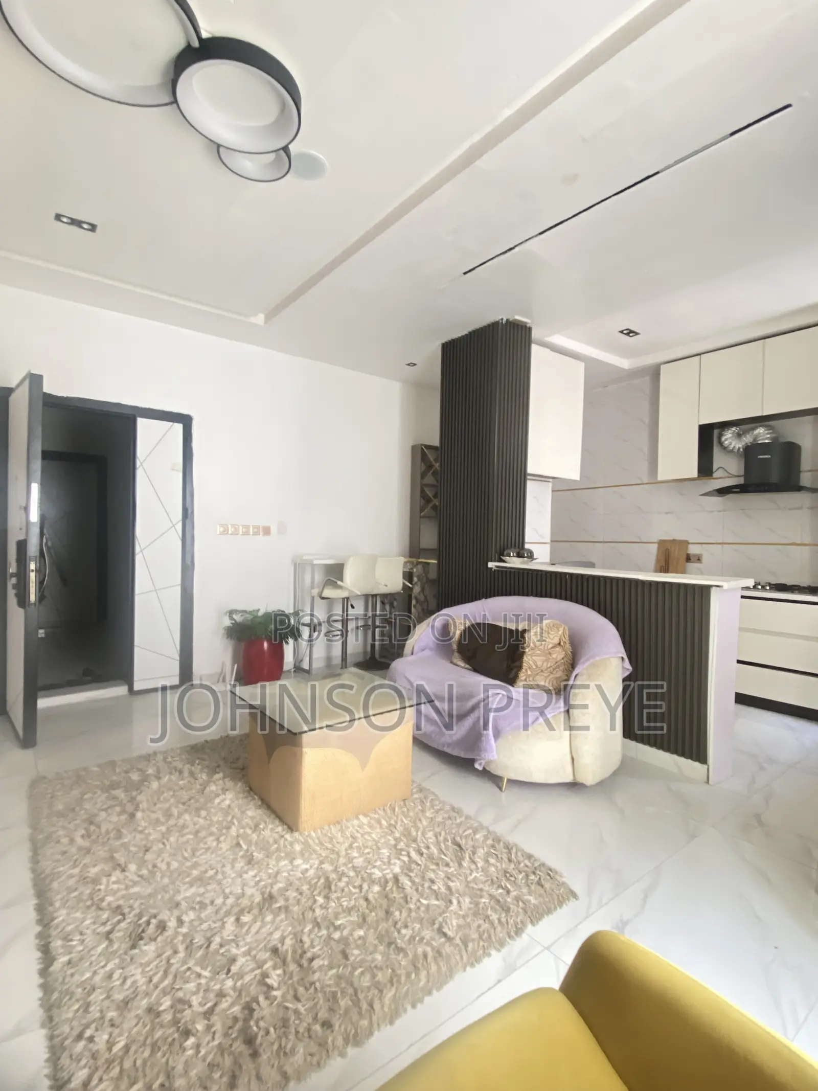 2bdrm Apartment in Abisola Court, Lekki Phase 1 for sale in Lekki Phase 1