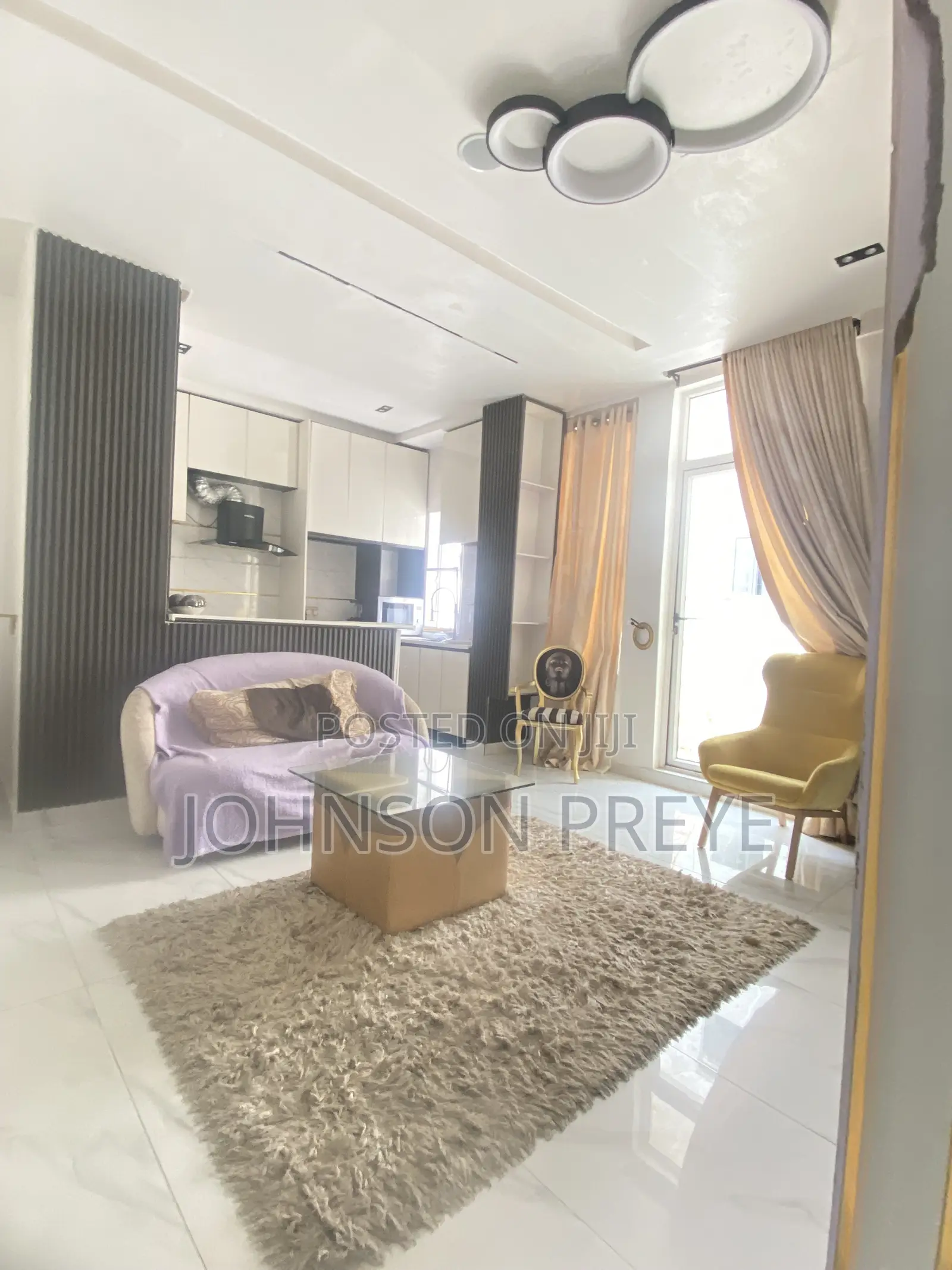 2bdrm Apartment in Abisola Court, Lekki Phase 1 for sale in Lekki Phase 1