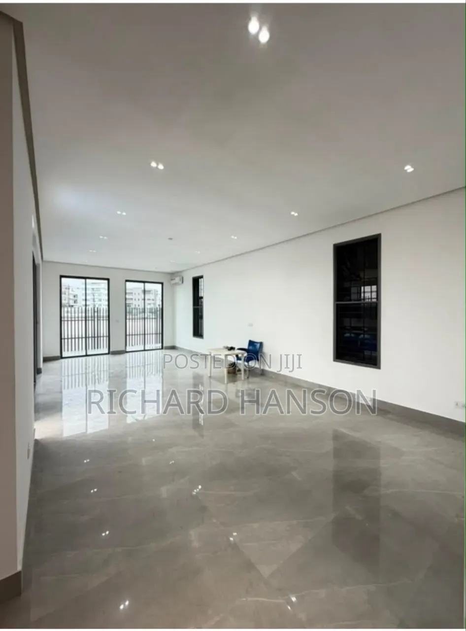 5bdrm Duplex in Waterfront, Old Ikoyi for sale in Old Ikoyi