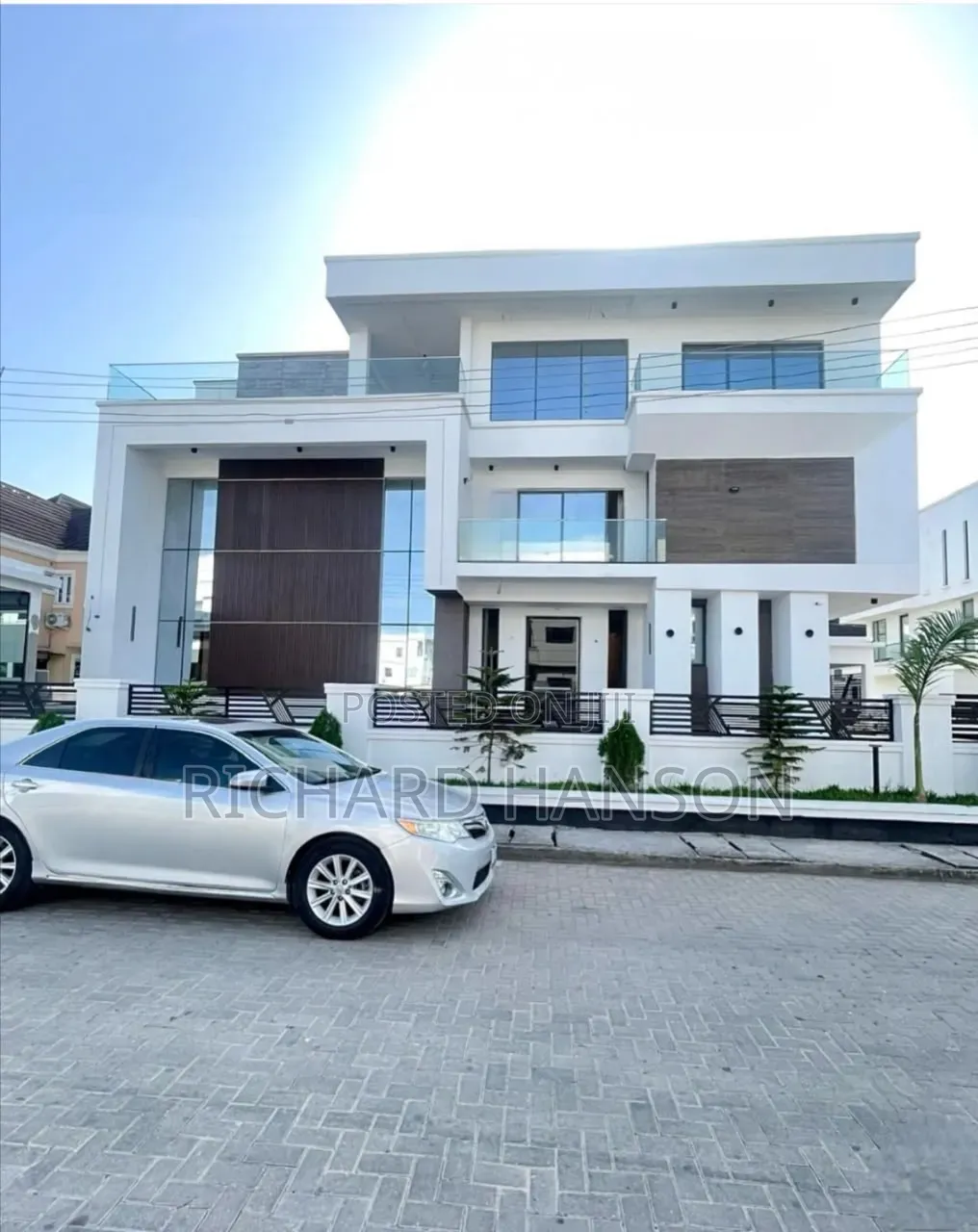 6bdrm Duplex in Secured, Osapa london for sale in Osapa london