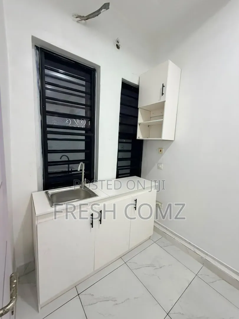 Studio Apartment in Ocean Harbor Orchid, Lekki Phase 2 for rent in Lekki Phase 2