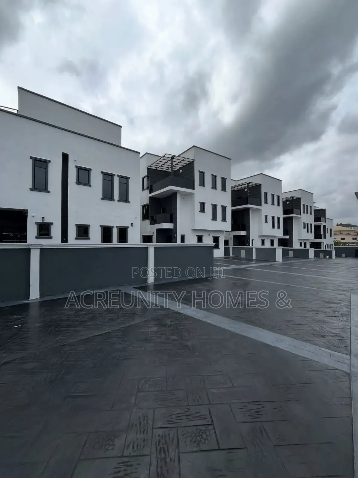 4bdrm Duplex in Old Bodija Estate for sale in Bodija