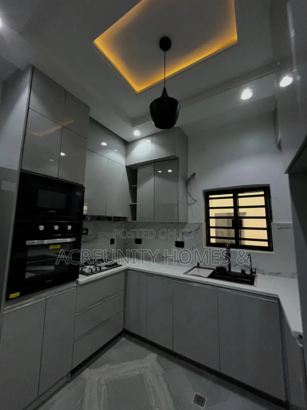 4bdrm Duplex in Old Bodija Estate for sale in Bodija