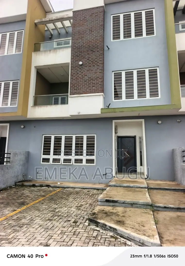 4bdrm Duplex in Iyanganku for rent in Iyanganku