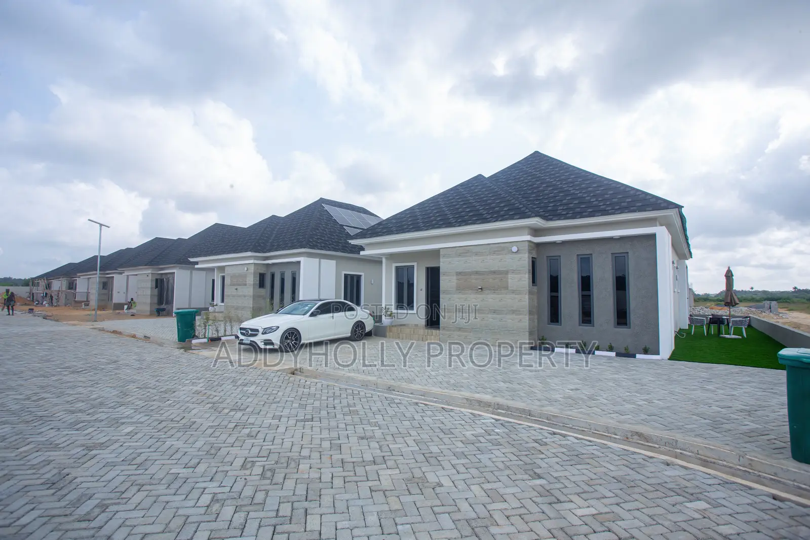 3bdrm Bungalow in Eleko for sale in Eleko