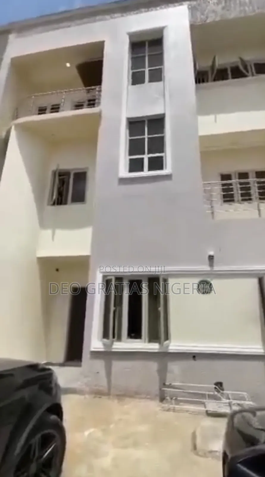 4bdrm Townhouse/Terrace in Estate, Life Camp for sale in Life Camp