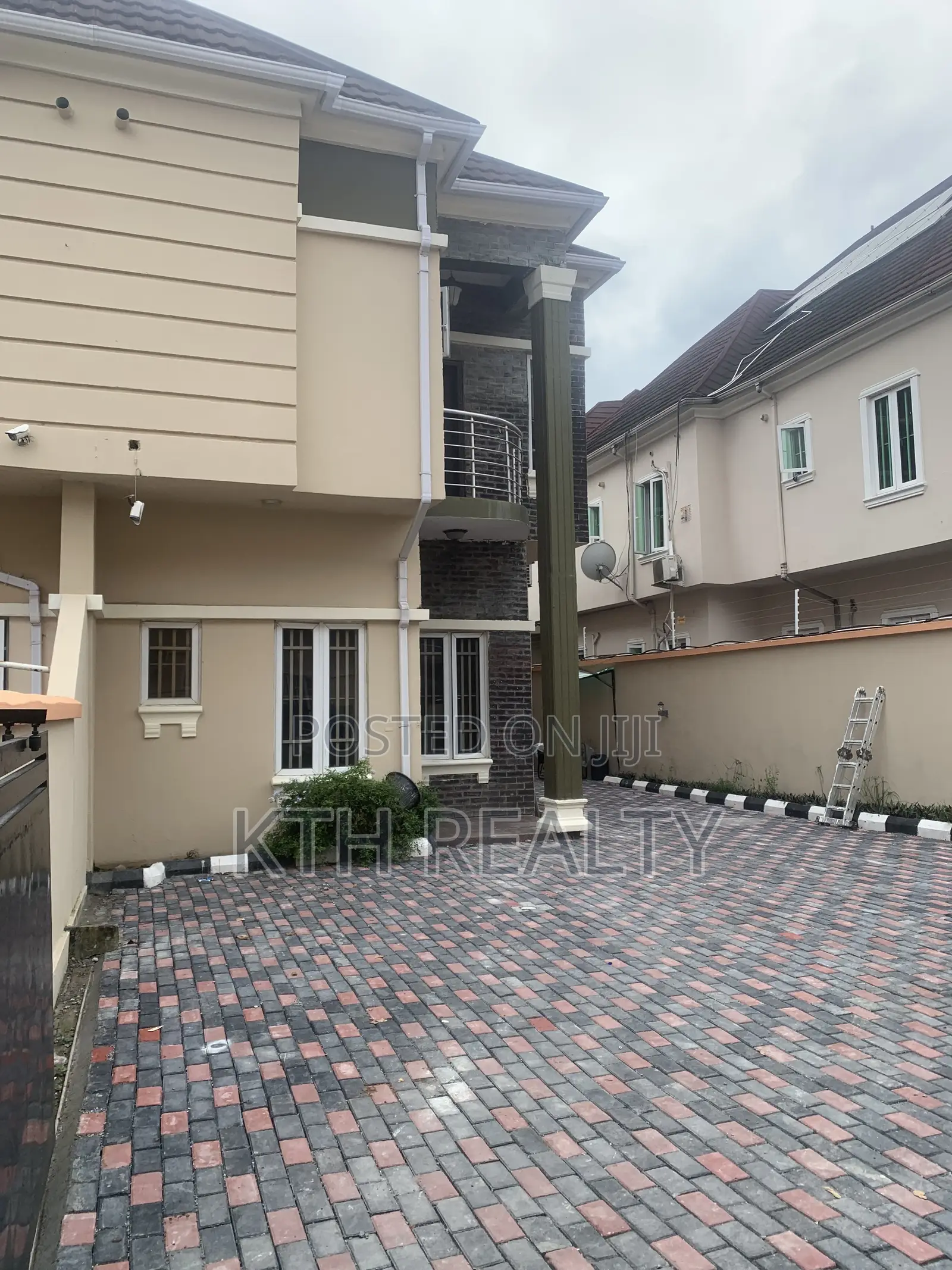 4bdrm Duplex in Southern View Estate, Lekki Phase 2 for rent in Lekki Phase 2