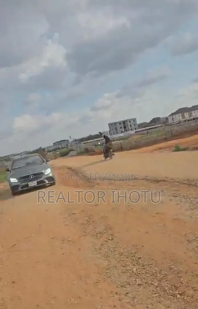 1089sqm, Residential, FCDA C of O (Handy) and Tarred Road in Katampe (Main)