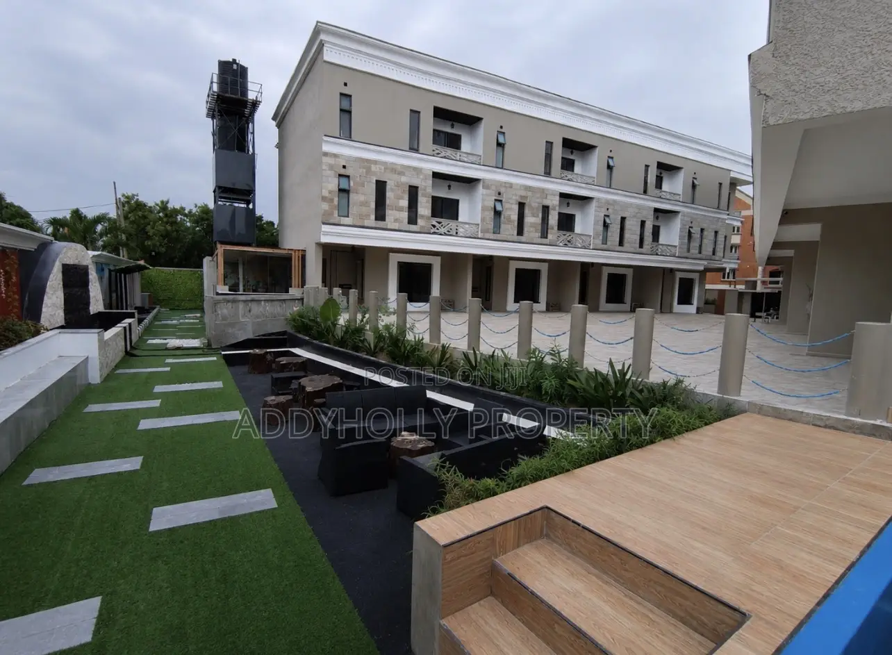 5bdrm Duplex in Parkview Estate for sale in Parkview Estate