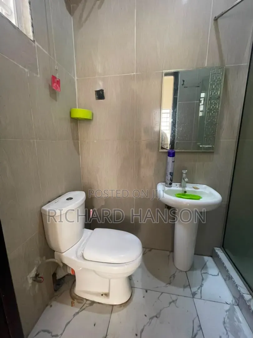 1bdrm Shared Apartment in Orchid (Just1Room), Chevron for rent in Chevron
