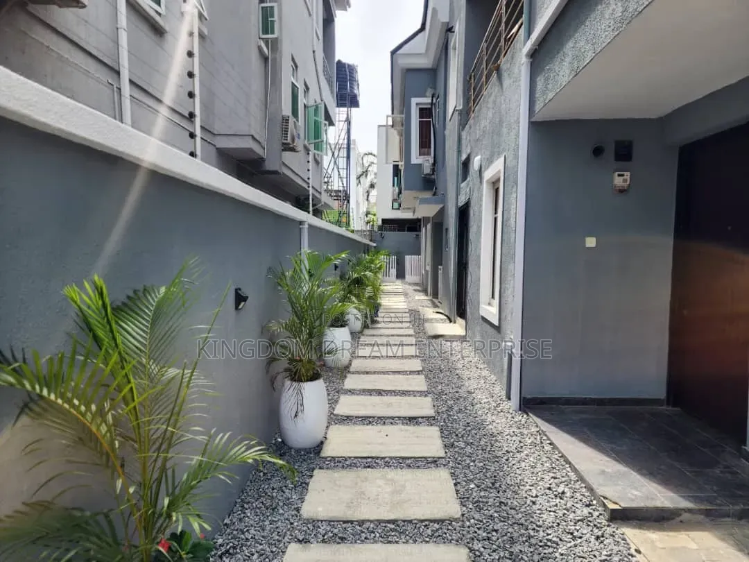 2bdrm Apartment in Ikate Lekki Lagos for rent in Ikate