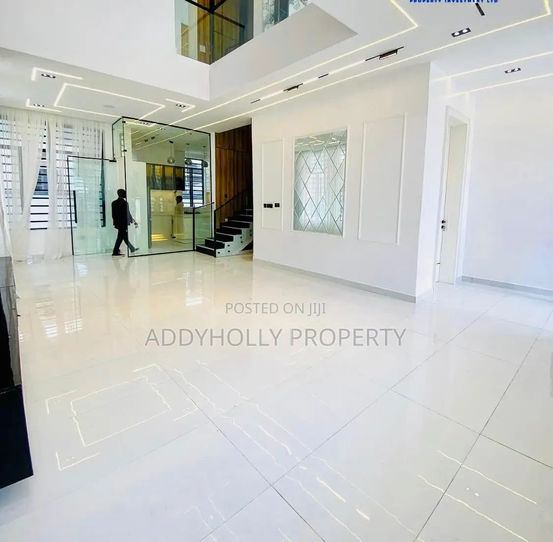 5bdrm Duplex in Ikota for sale in Ikota