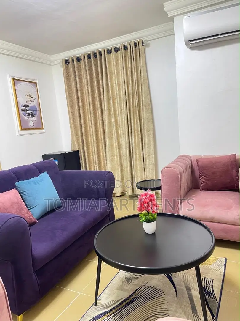 One Bedroom Mini Flat Shortlet Apartment in Akoka, Yaba in Akoka