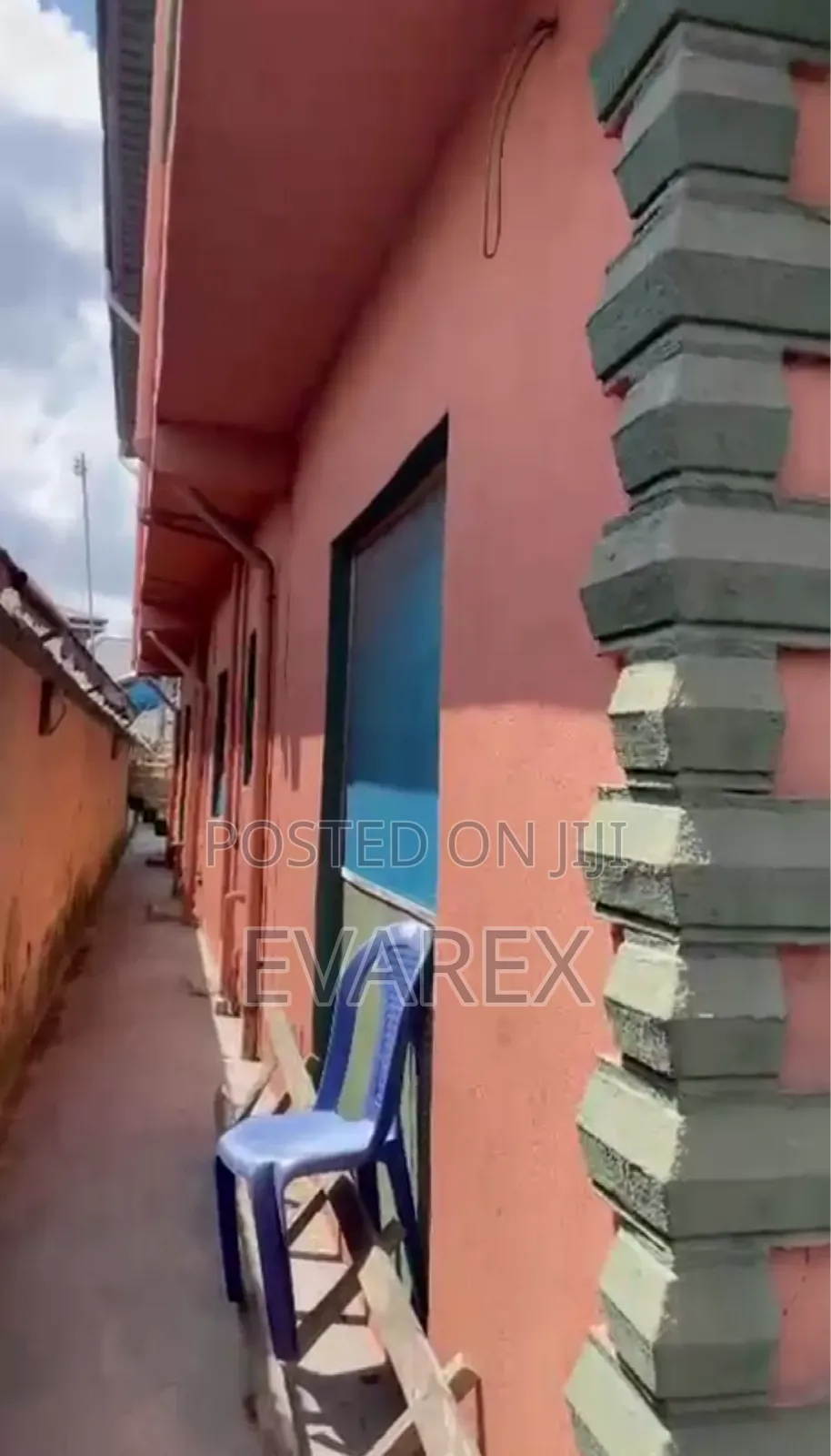 7bdrm Block of Flats in Iba / Ojo for sale in Iba / Ojo