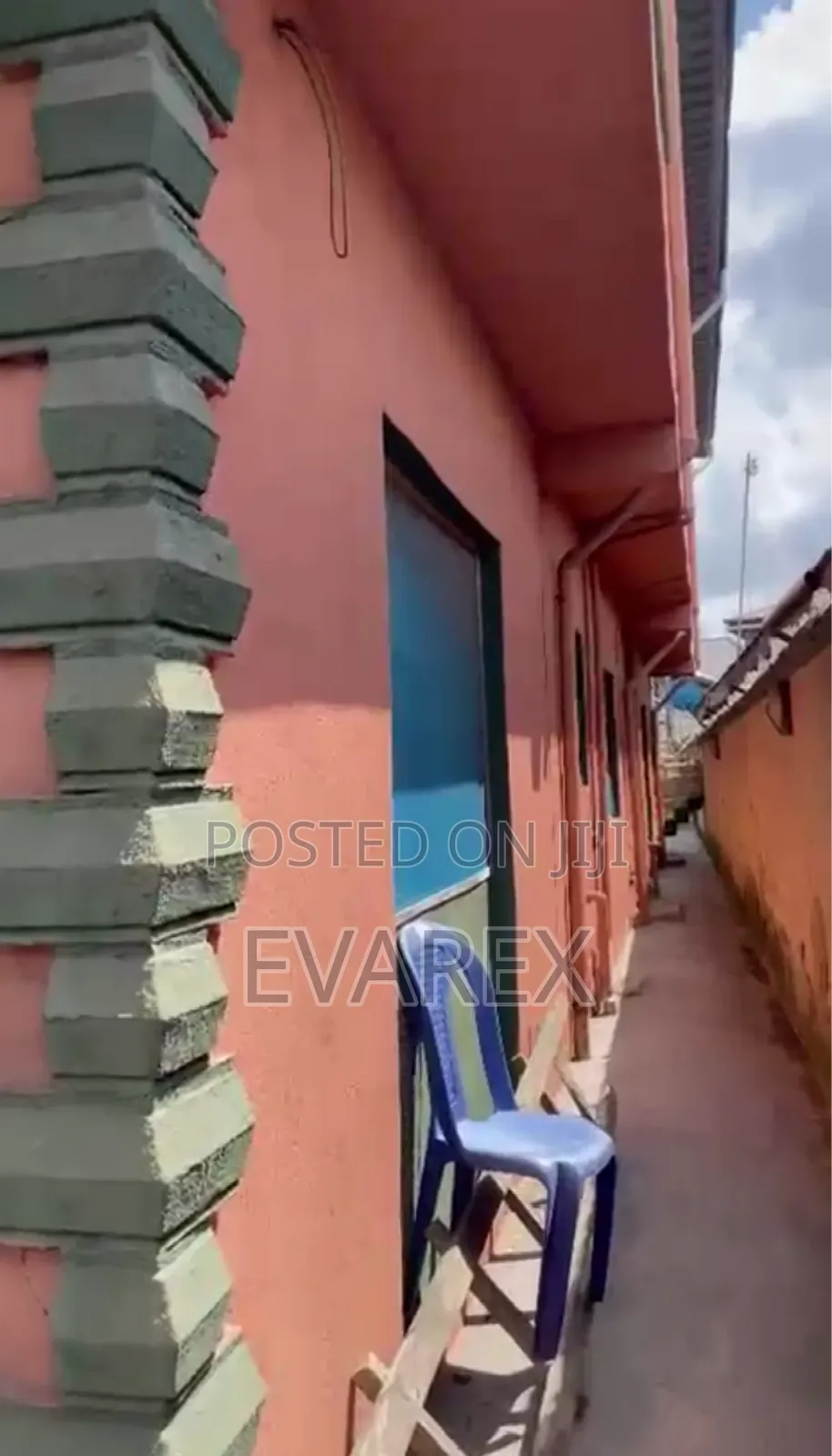 7bdrm Block of Flats in Iba / Ojo for sale in Iba / Ojo