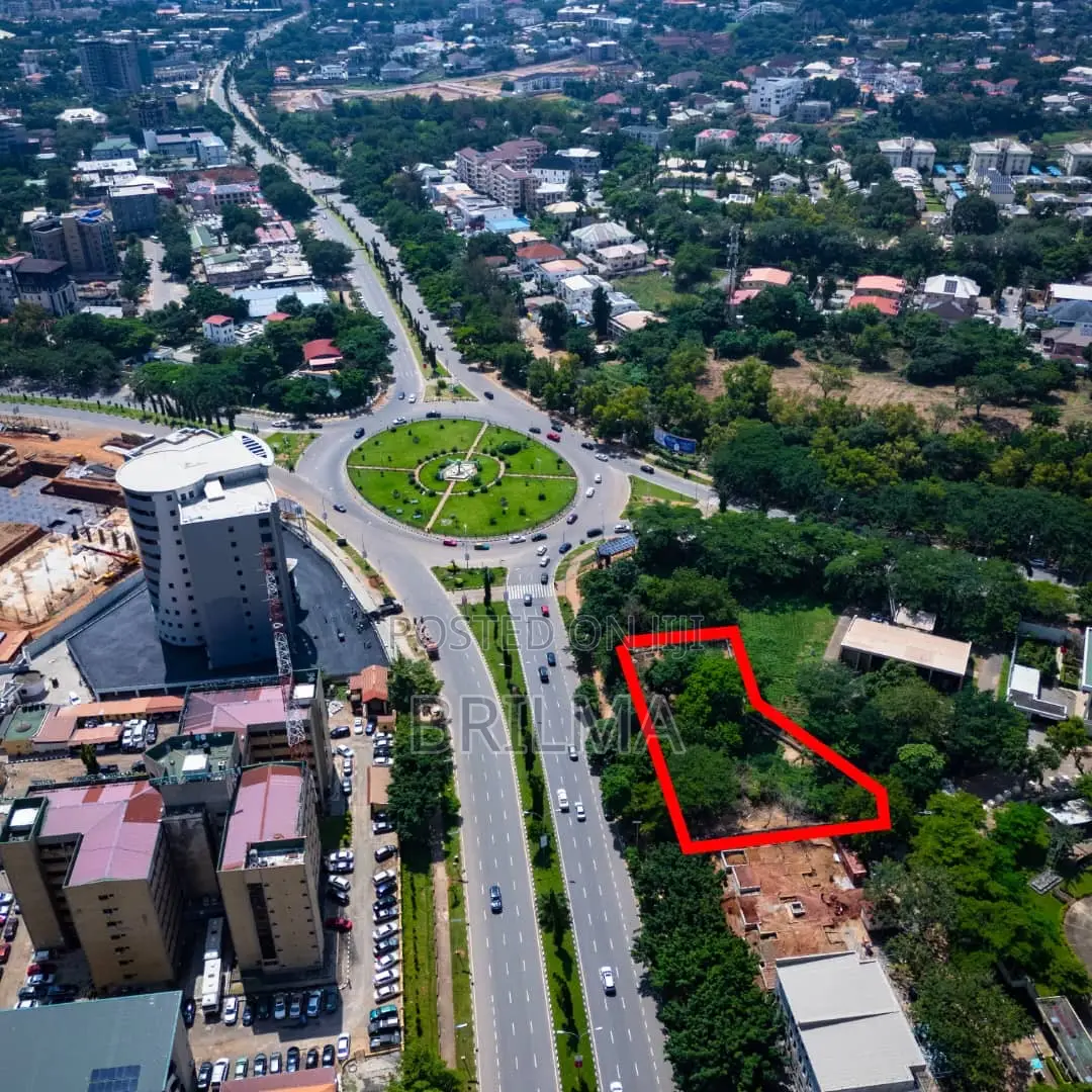 1800 SQM Land in Maitama for Sale in Maitama