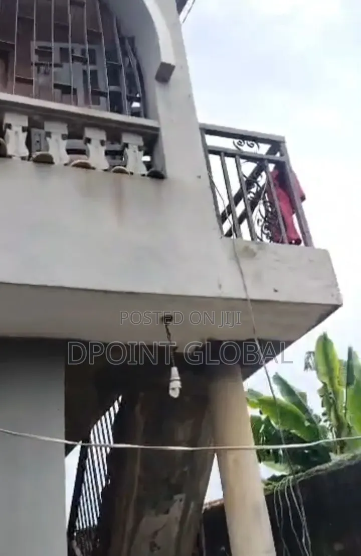 7bdrm Block of Flats in Not Estate, Akowonjo for sale in Akowonjo