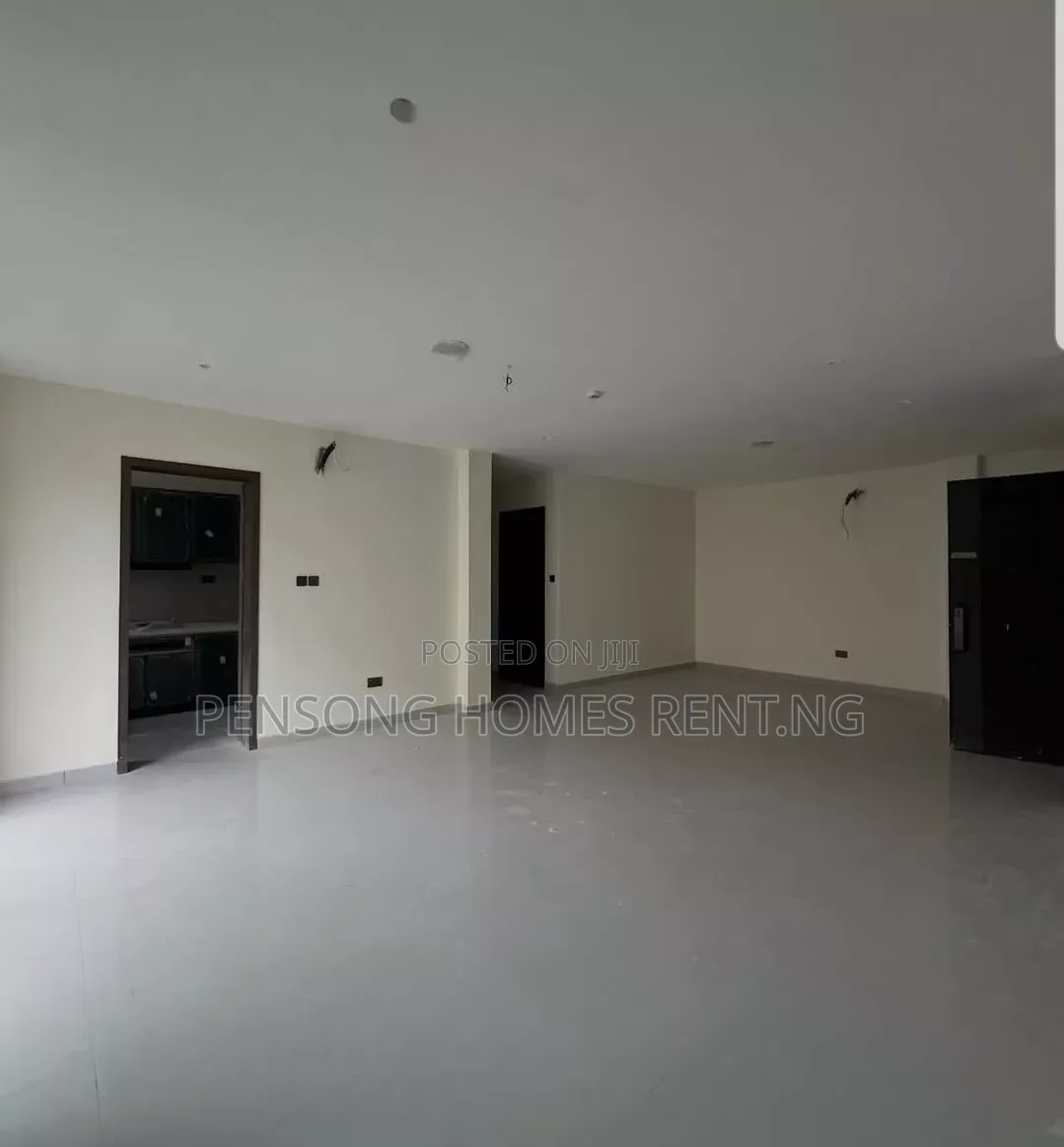 2bdrm Apartment in Lekki Phase 1 for rent in Lekki Expressway
