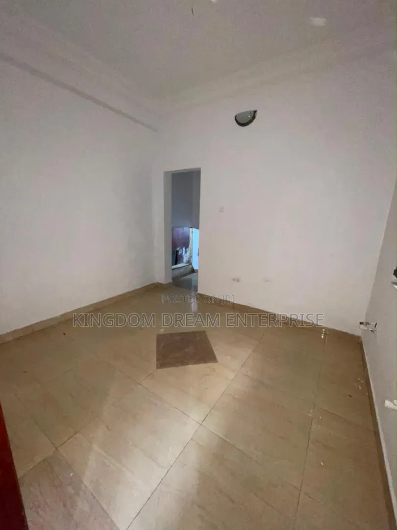 Mini Flat in Canal Estate Osapa for rent in Osapa london