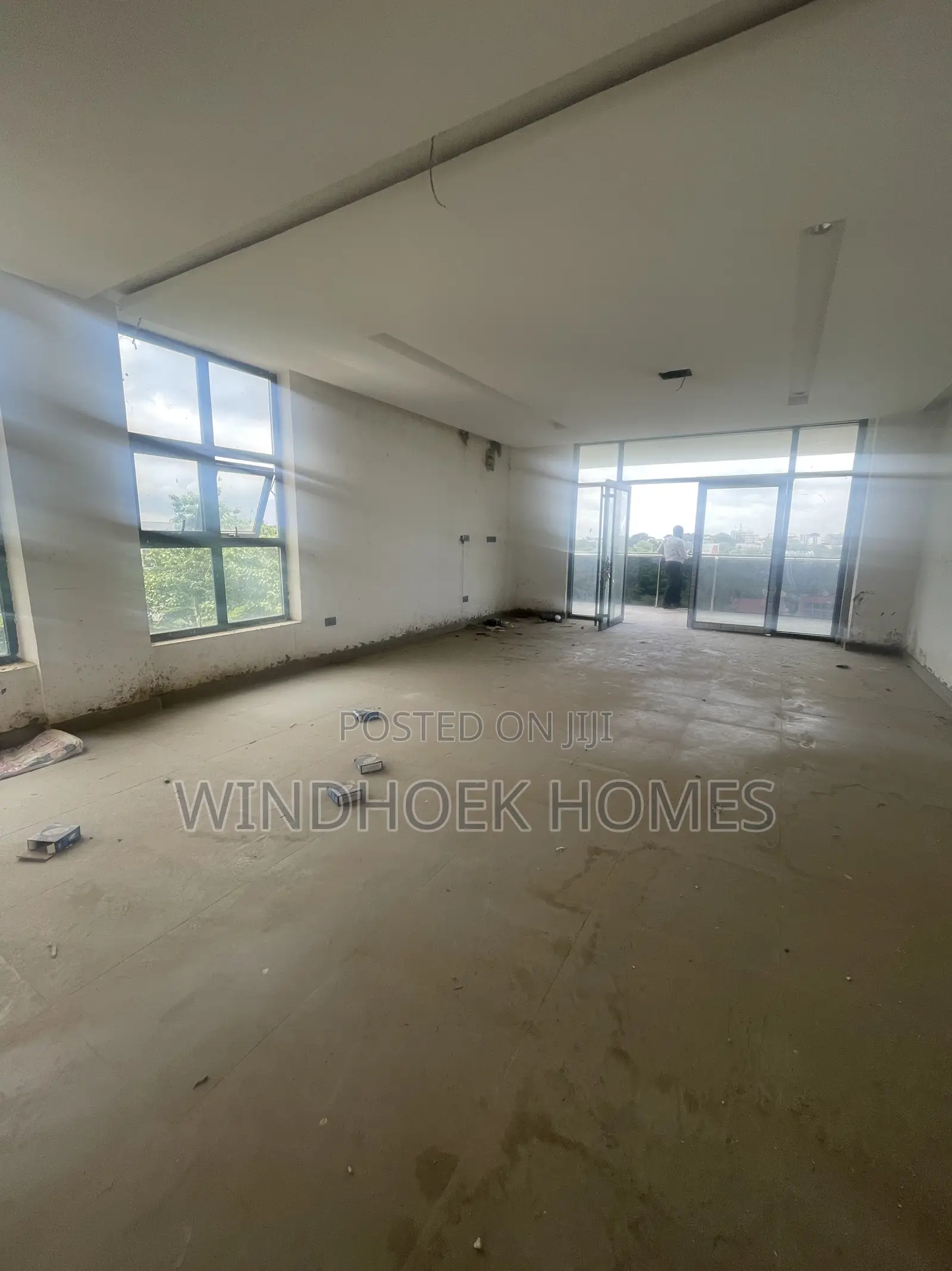 Brand New 76sqms in a Strategic Location on the 4th Floor Wit 2 Lifts in Wuse 2