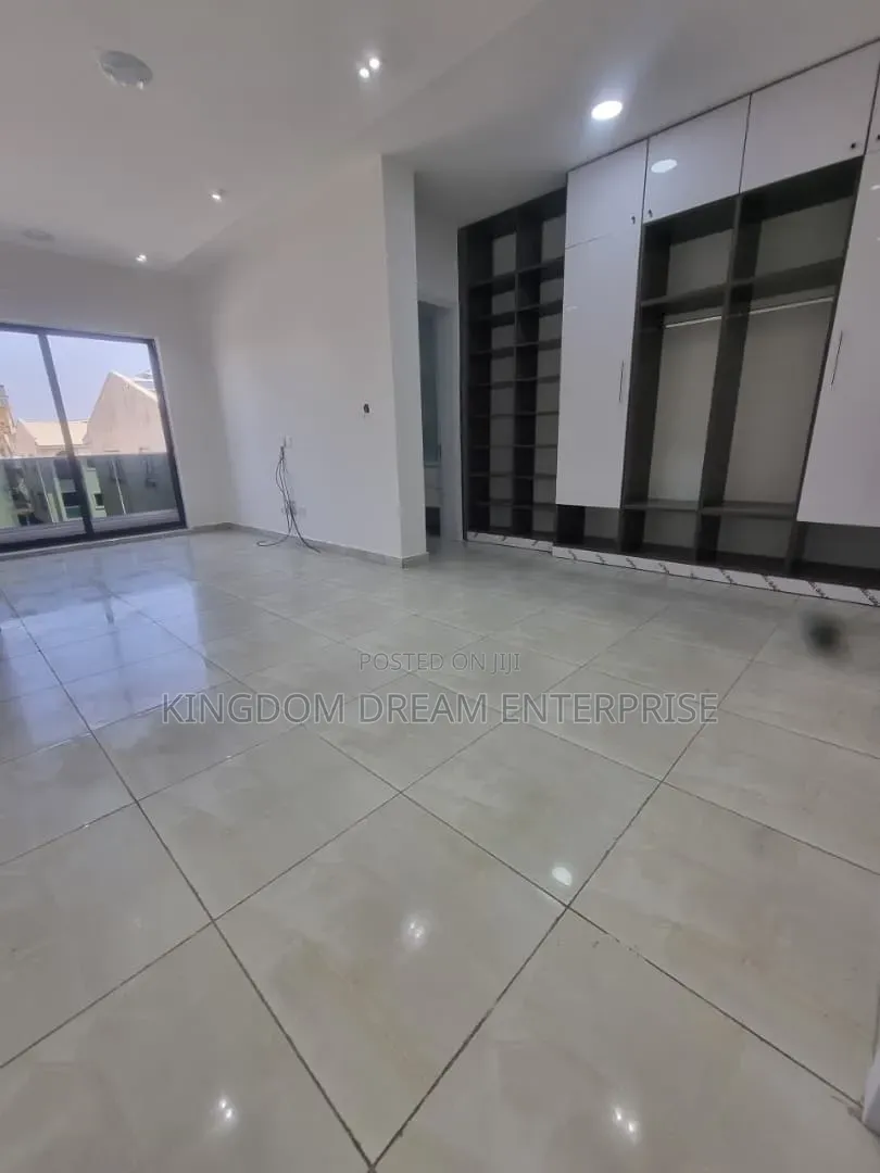 4bdrm Townhouse/Terrace in Oniru Victoria for sale in Victoria Island Extension