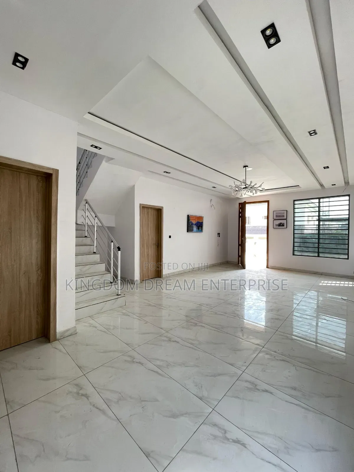 4bdrm Duplex in Seagate Estate Ikate for sale in Ikate
