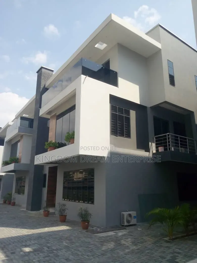 5bdrm Duplex in Oniru Victoria for sale in Victoria Island Extension