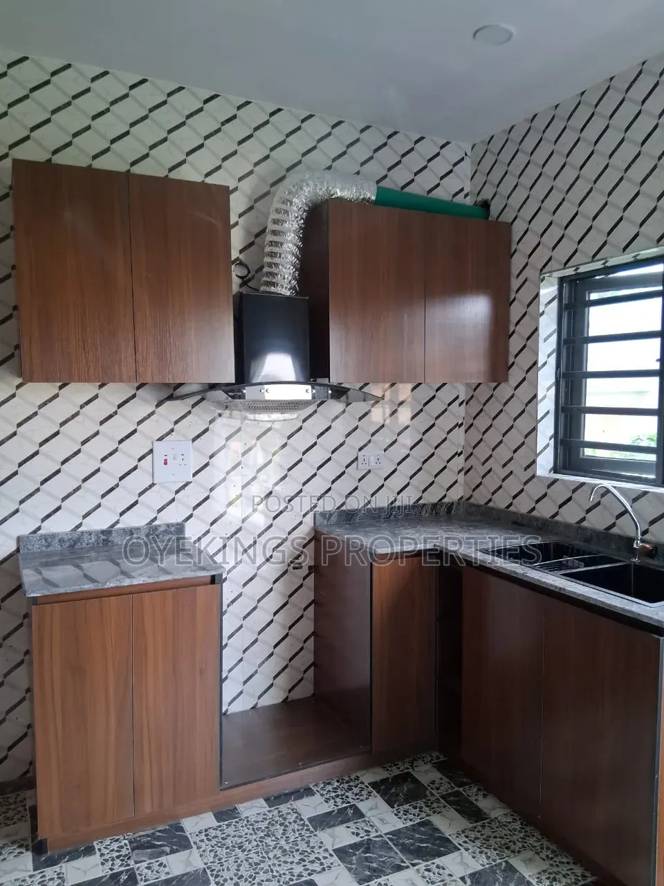 2bdrm Block of Flats in Taska, Oluyole for rent in Oluyole