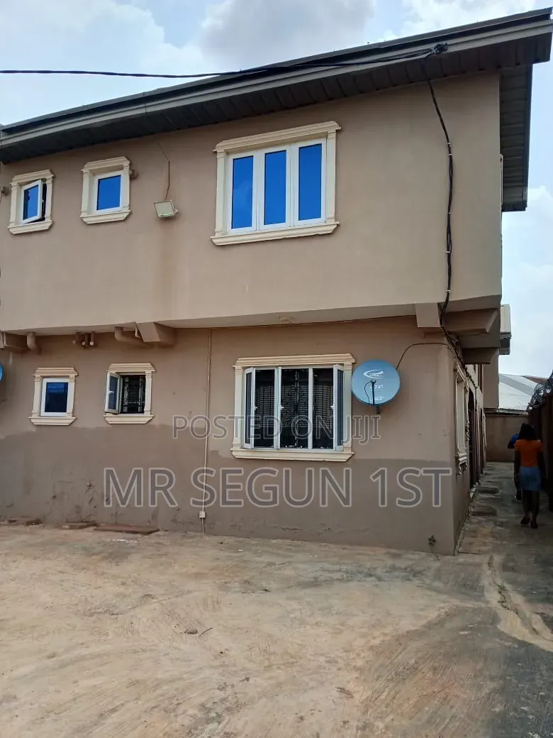 3bdrm Block of Flats in Adebomi Estate, Akala Express for rent in Akala Express