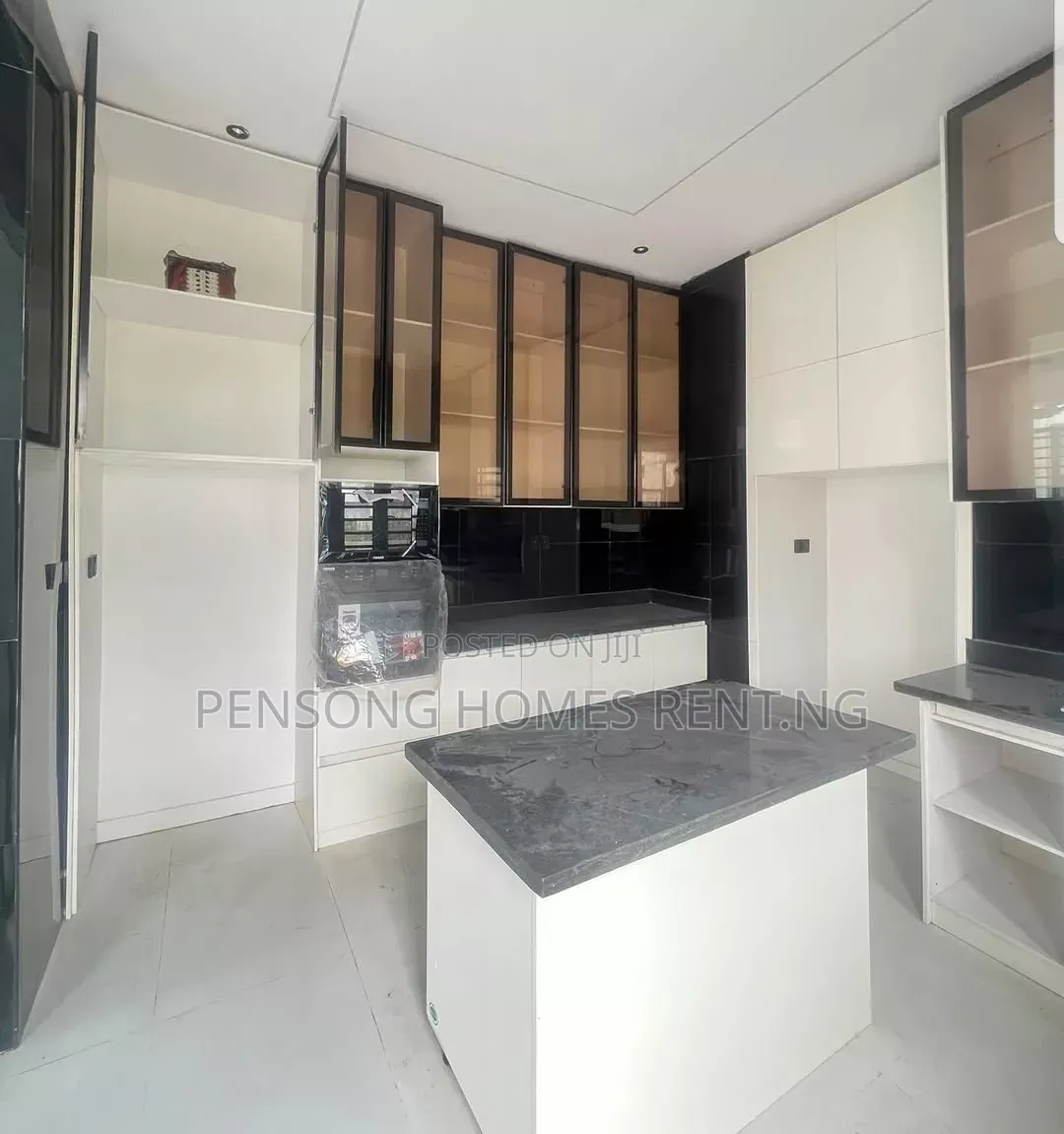 4bdrm Duplex in Ikota Gra for rent in Ikota