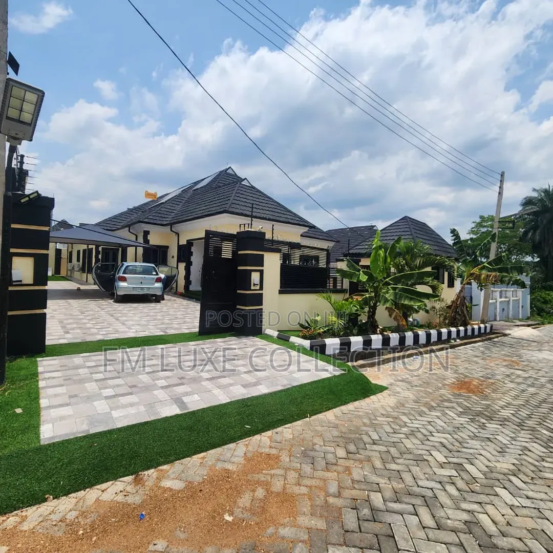 Furnished 4bdrm Apartment in Adron Estate, Egbeda / Egbeda for sale in Egbeda / Egbeda