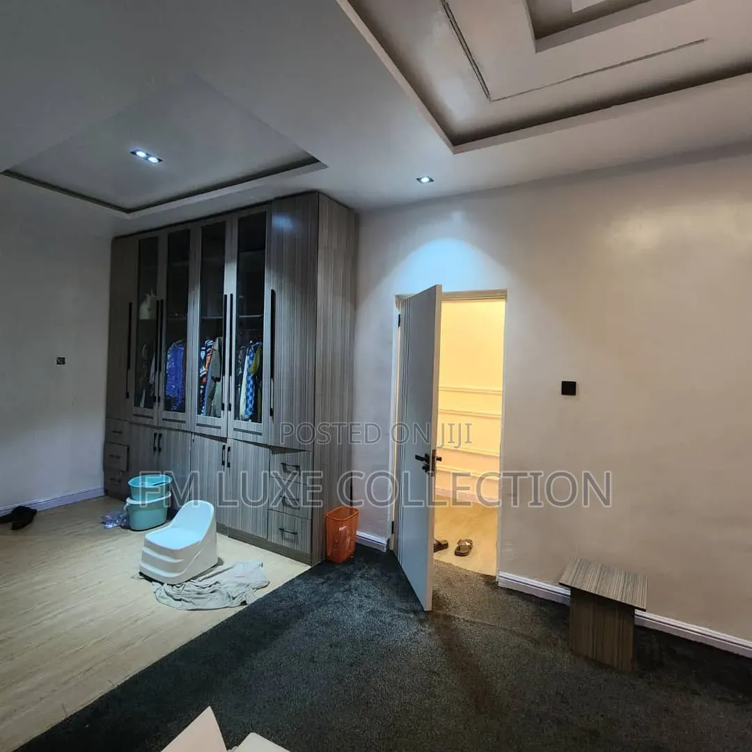 Furnished 4bdrm Apartment in Adron Estate, Egbeda / Egbeda for sale in Egbeda / Egbeda