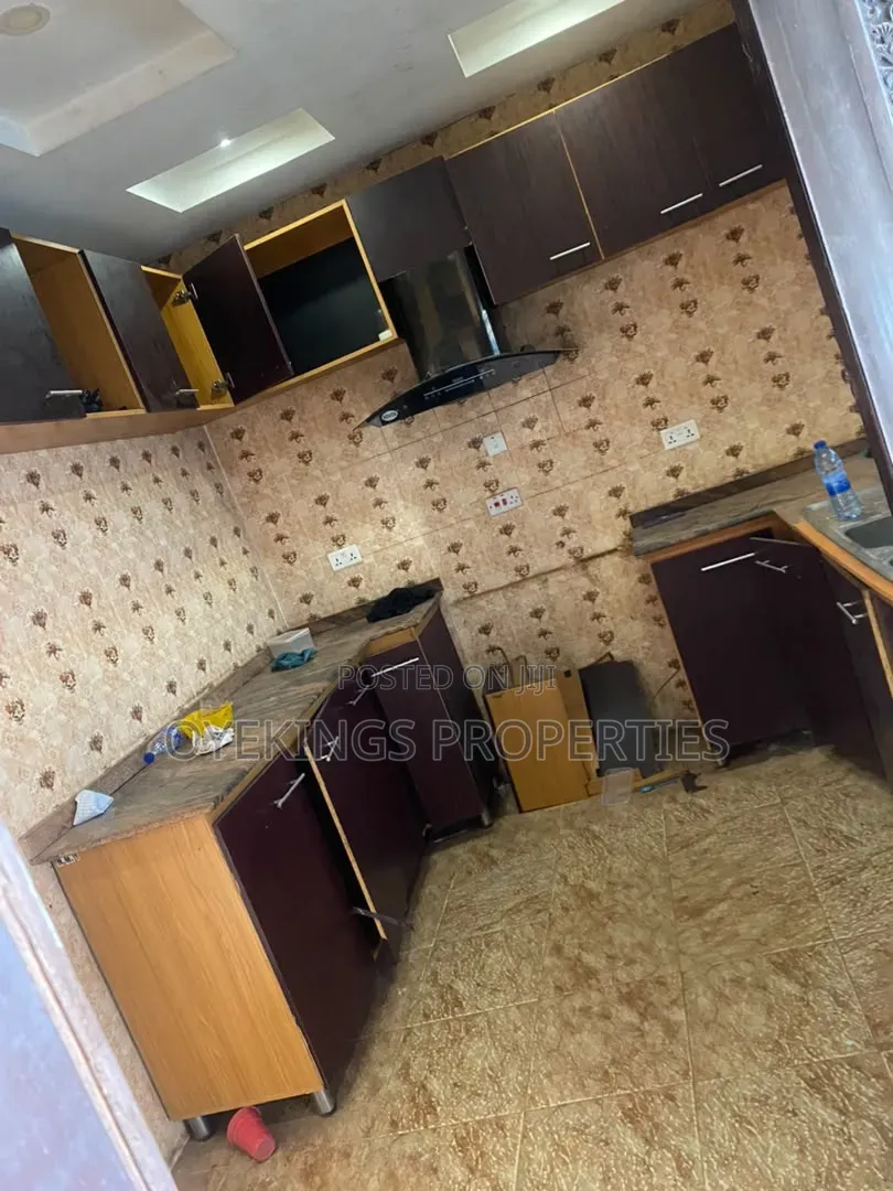 3bdrm Bungalow in Asaaju, Oluyole for rent in Oluyole