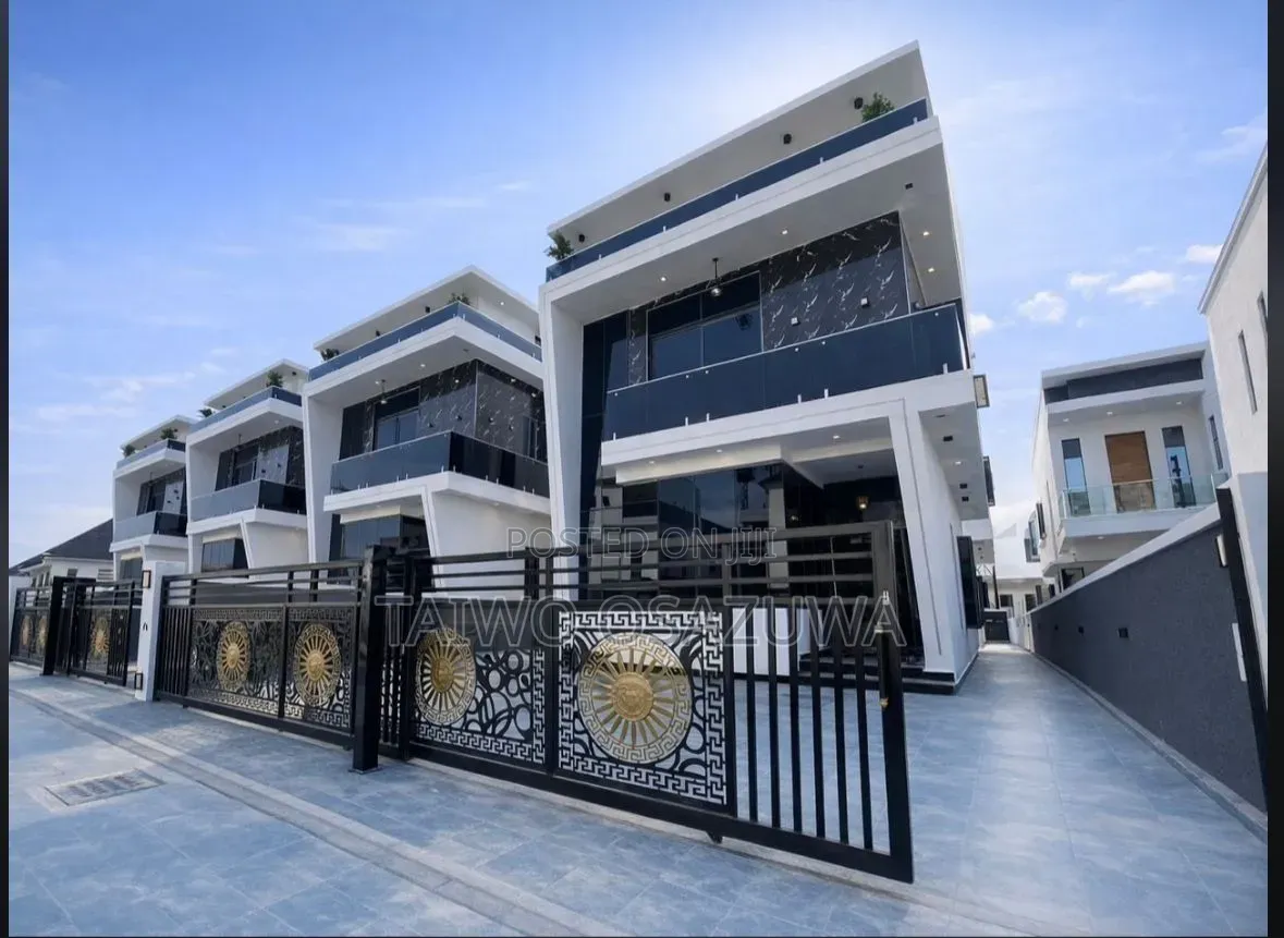 5bdrm Duplex in Sangotedo for sale in Sangotedo