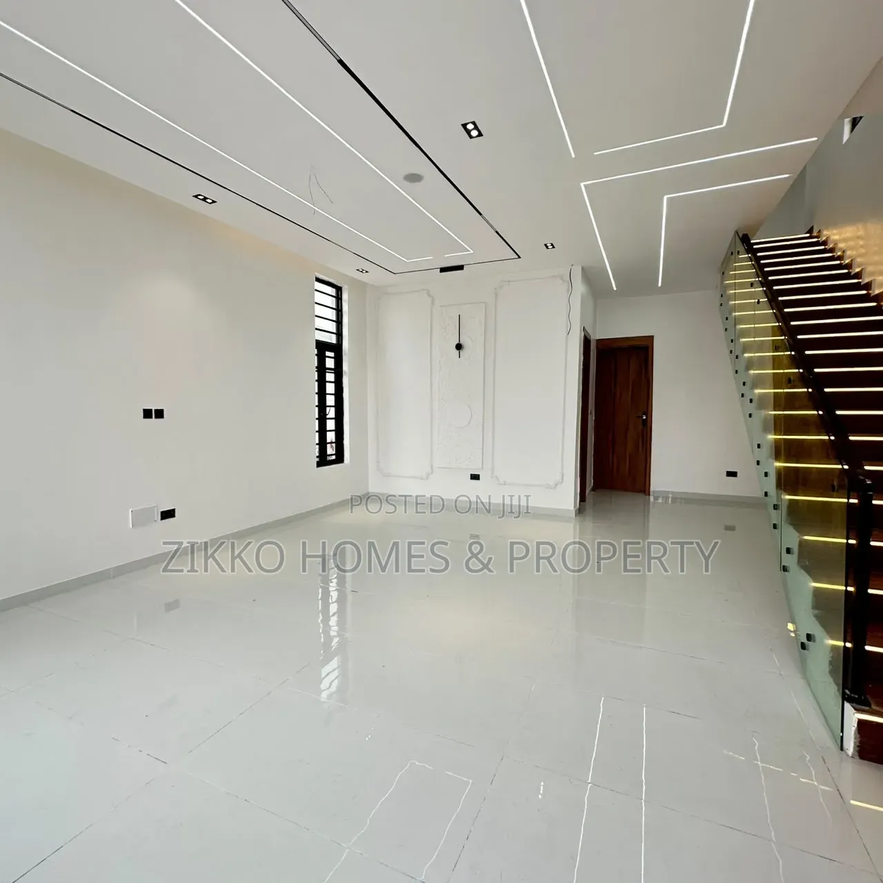 5bdrm Duplex in Sangotedo for sale in Sangotedo