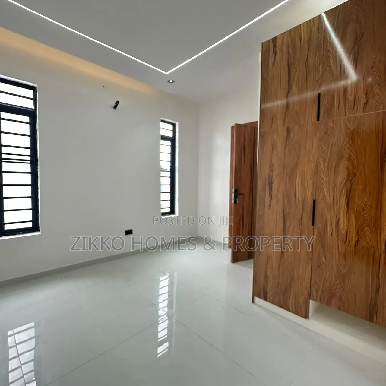 5bdrm Duplex in Sangotedo for sale in Sangotedo