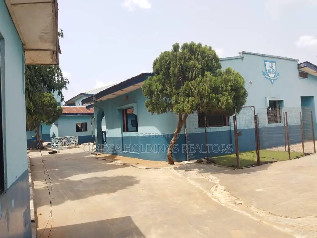 Functioning School for Sale in Ikorodu Garage