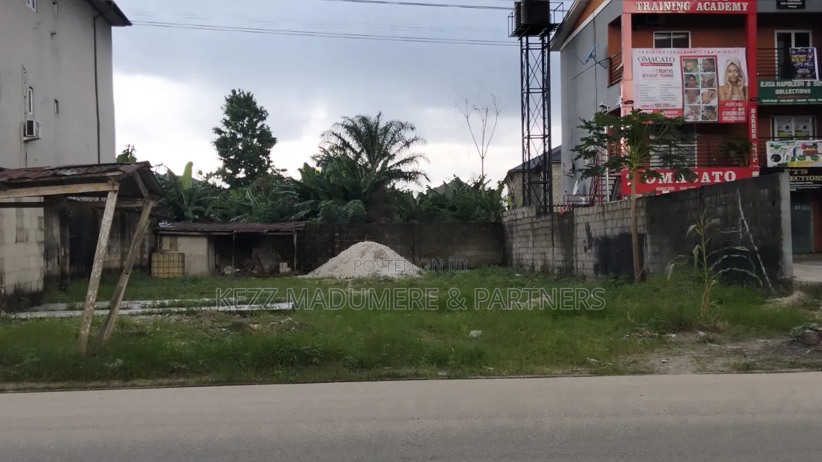 To Let : 1 Plot Major Rumuola Road, Ph in Rumuola