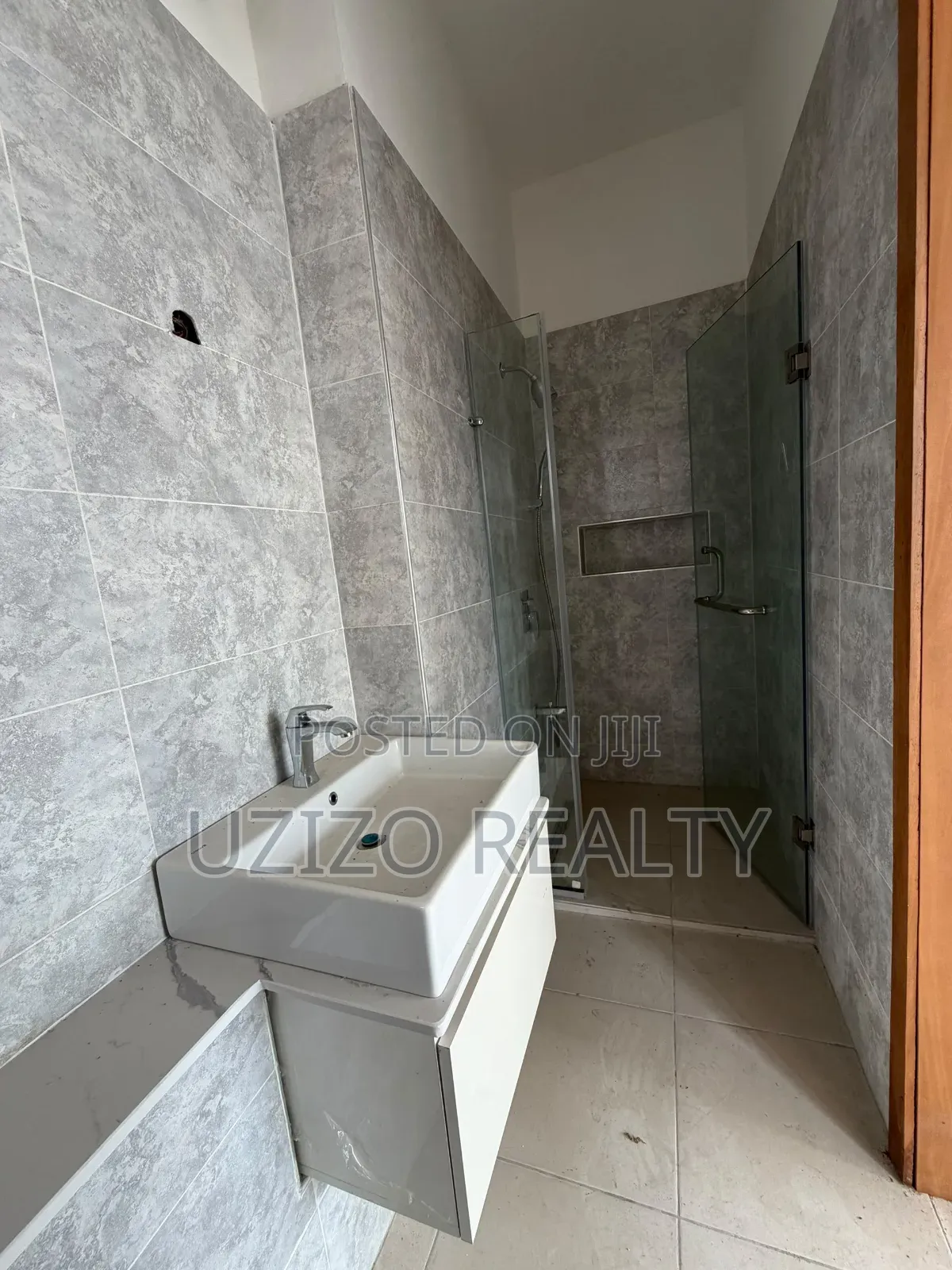 2bdrm Apartment in Ologolo Lekki for sale in Ologolo