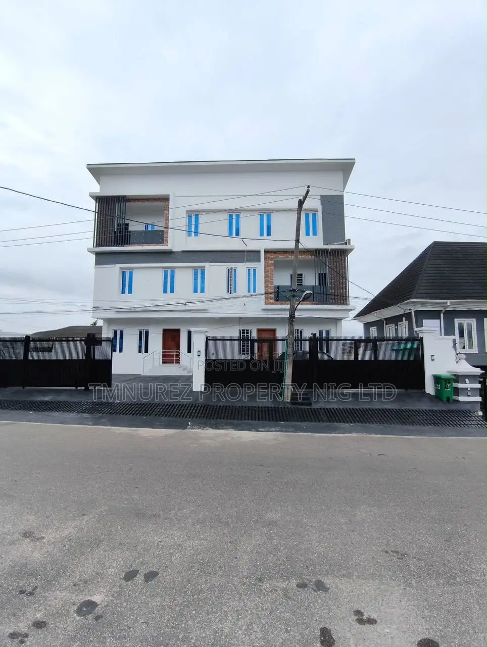 4bdrm Duplex in Ikeja for sale in Ikeja