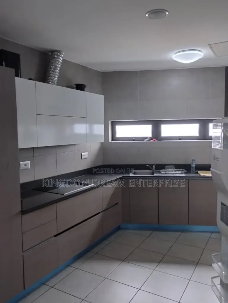 4bdrm Apartment in Victoria Island, Kofo Abayomi for sale in Kofo Abayomi