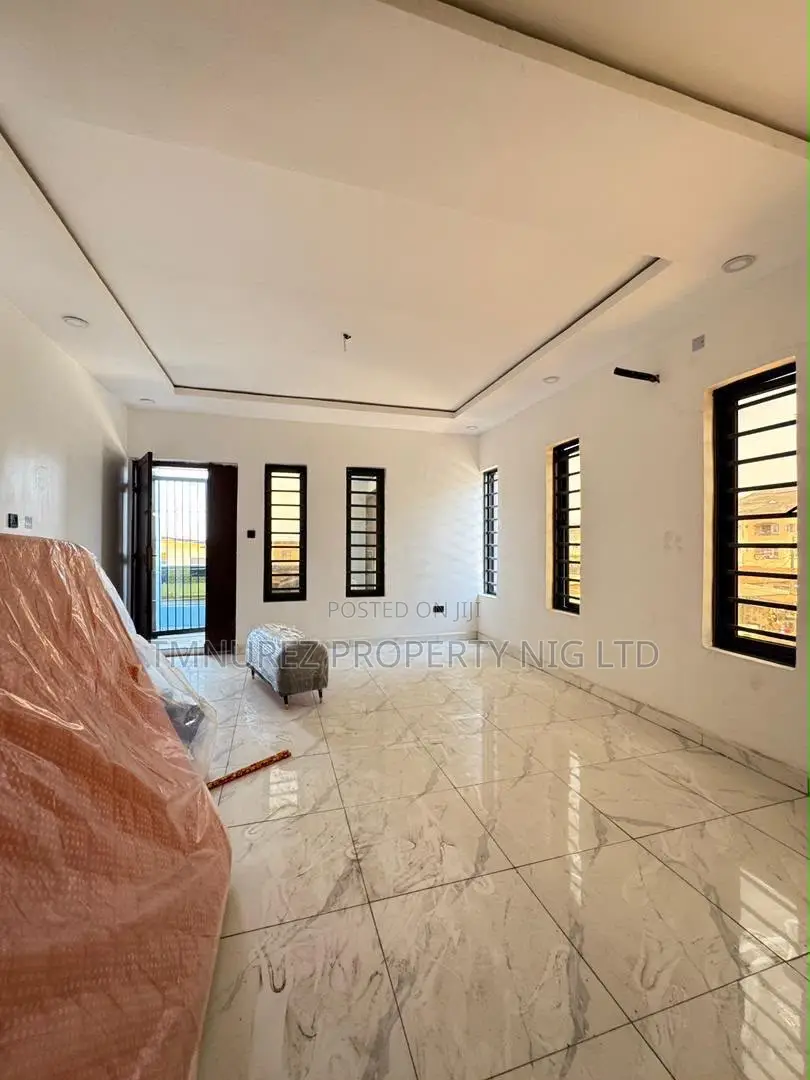 2bdrm Apartment in Gbagada for sale in Gbagada
