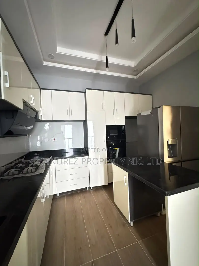 4bdrm Duplex in Ikeja for sale in Ikeja