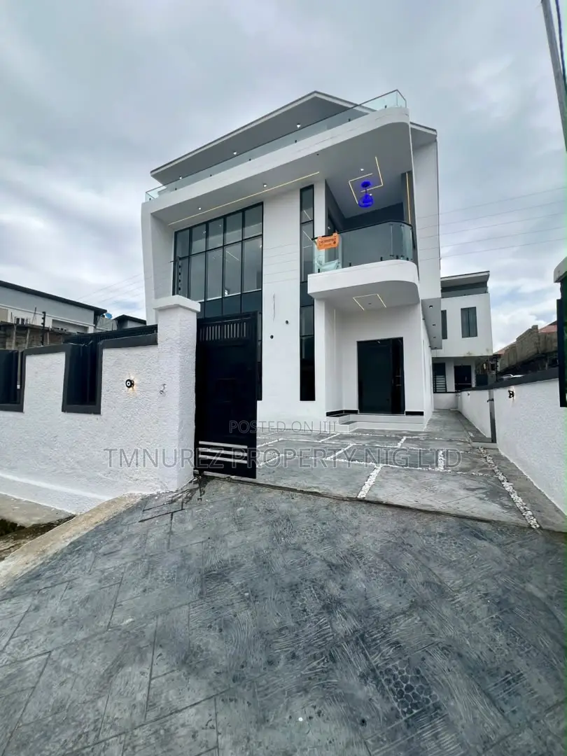 4bdrm Duplex in Sangotedo for sale in Sangotedo