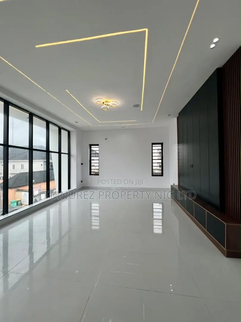 4bdrm Duplex in Sangotedo for sale in Sangotedo