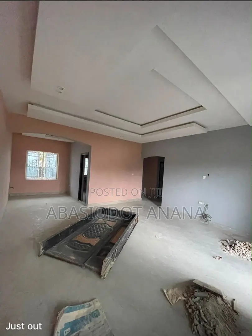 2bdrm Apartment in Oron Road Ifa, Uyo for rent in Uyo